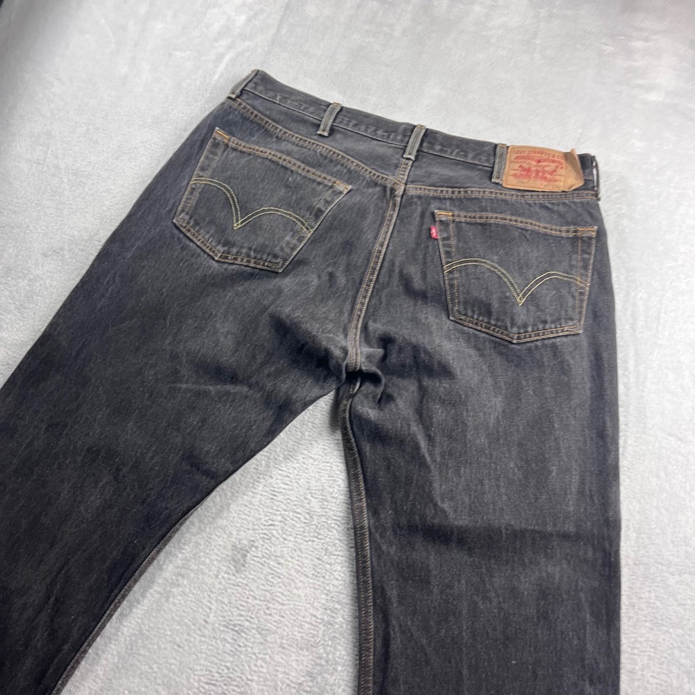 Levis 501 Mens Straight Leg Button Fly Faded Black Jeans 40x32 100% Cotton - Picture 12 of 13